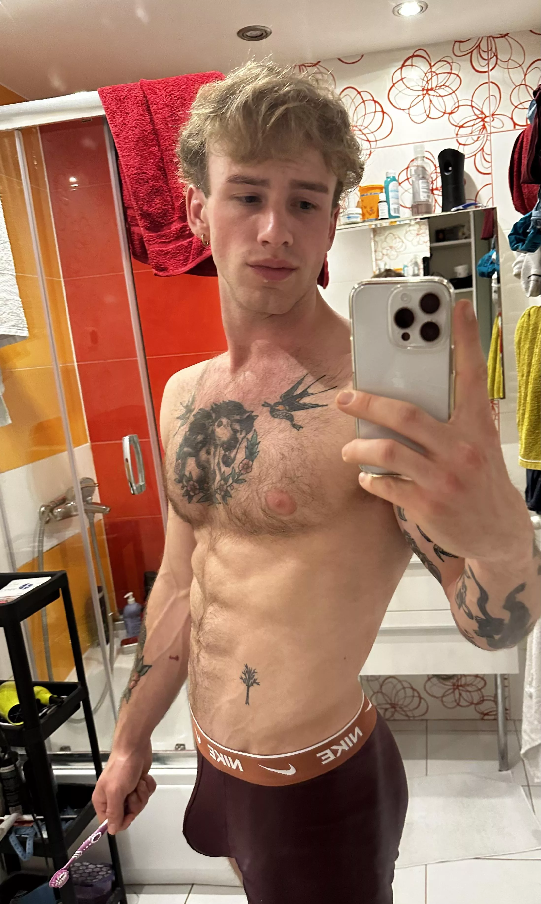 I am shaving my body hair when i find my bf, seems like never