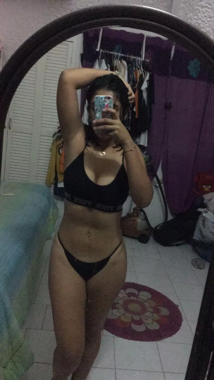 I am the most whore Latin brunette. ready to please you. roleplay gfe. I want to drain all your milk daddy