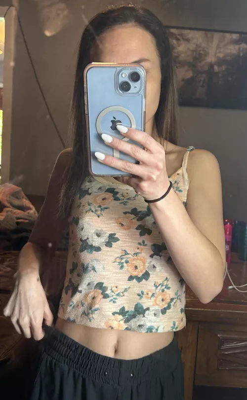 I don’t think I have a shirt that’s not cropped