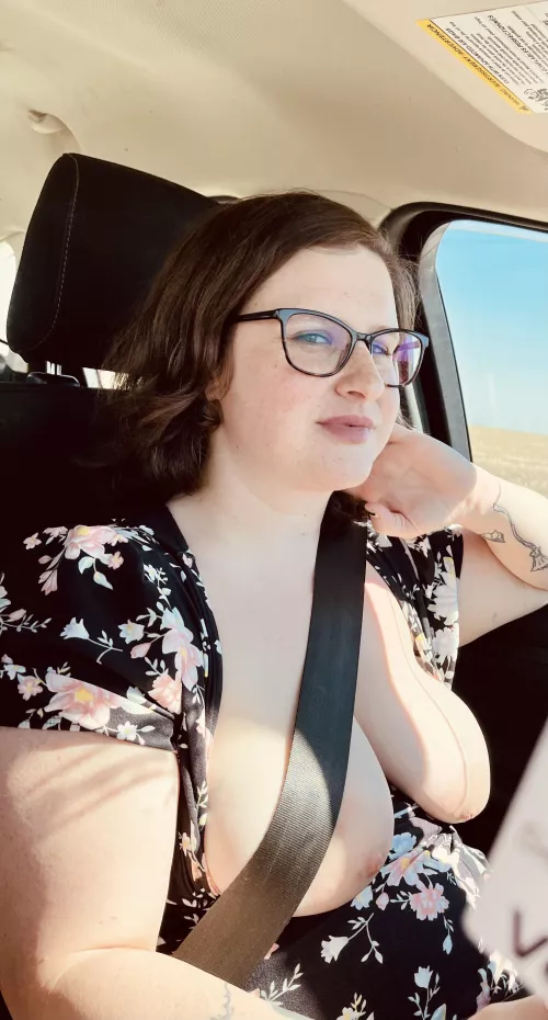 I love driving like this.