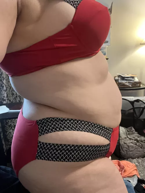 I think my new bathing suit is a little too small 😅