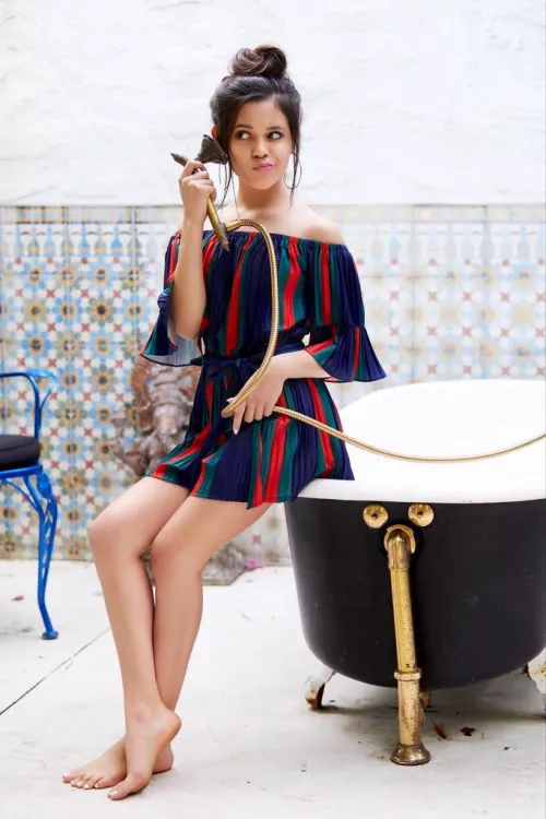 Jenna Ortega sexy feet