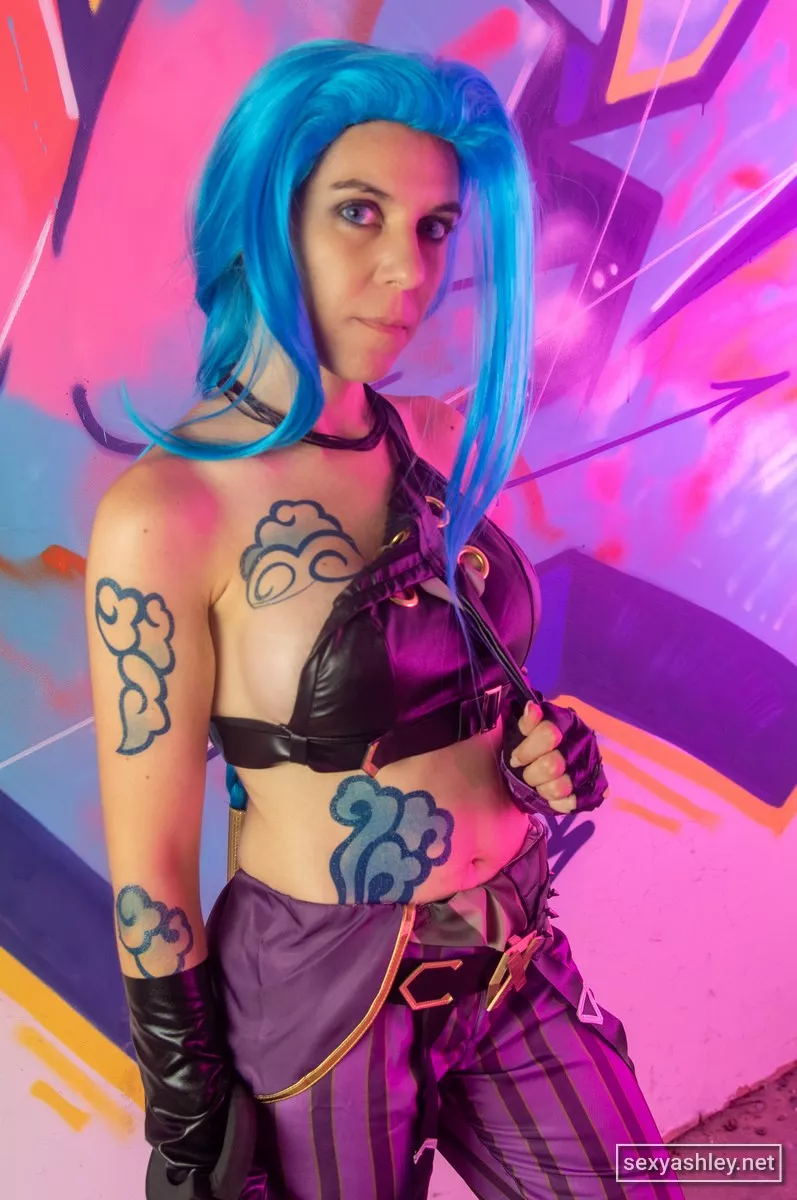 Jinx from League of Legends by SexyAshley