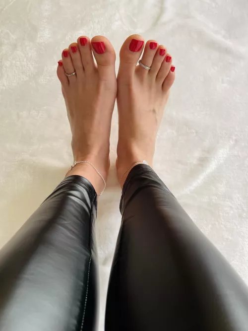 Oc: I’m in love with red ❤️