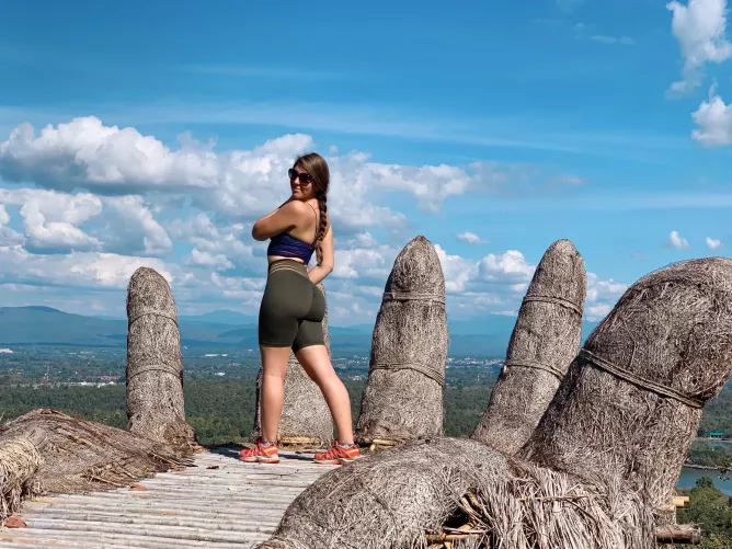 On kingkong hand viewpoint in Thailand