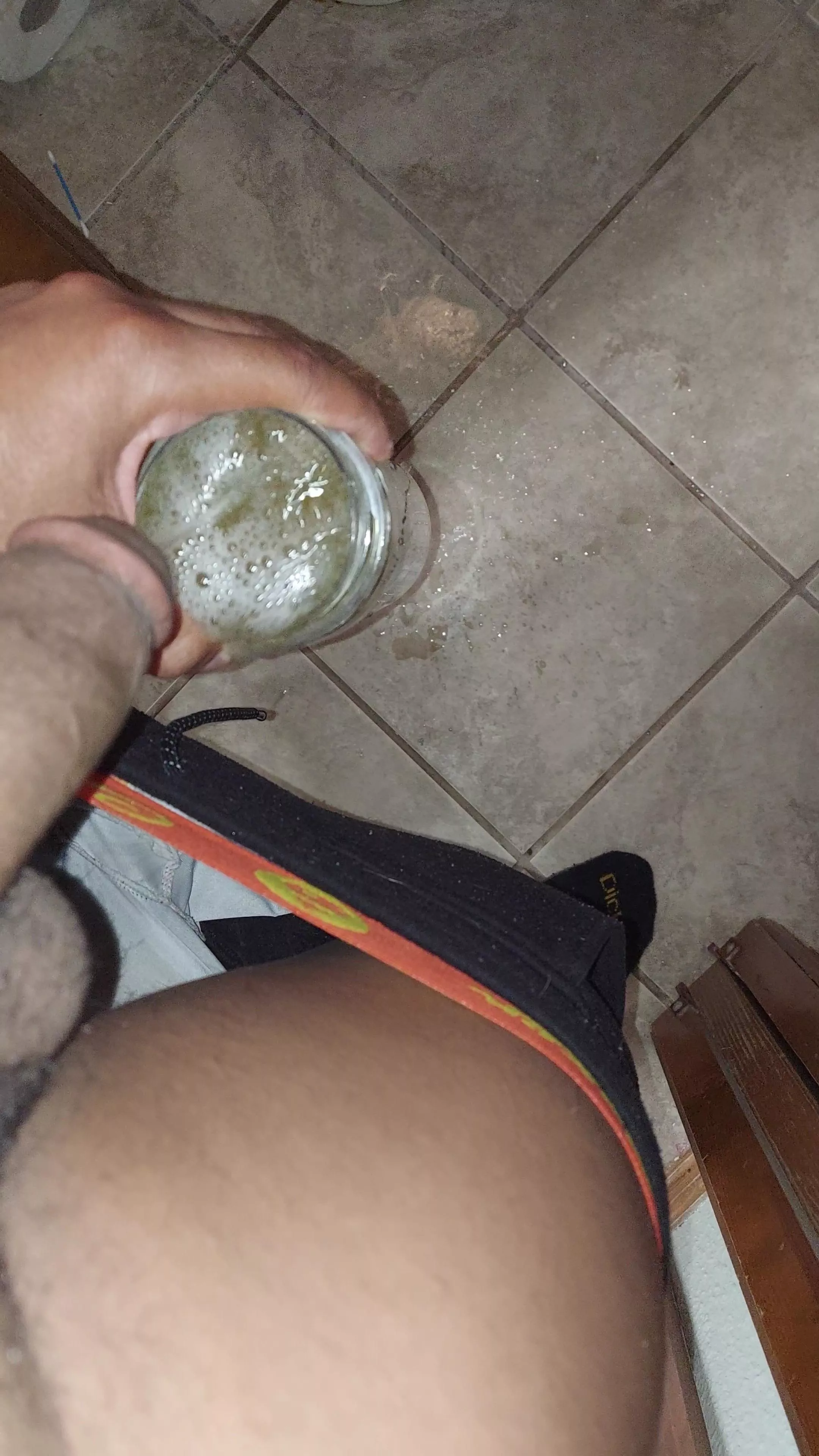 Oops I had to pee more than I thought 💦