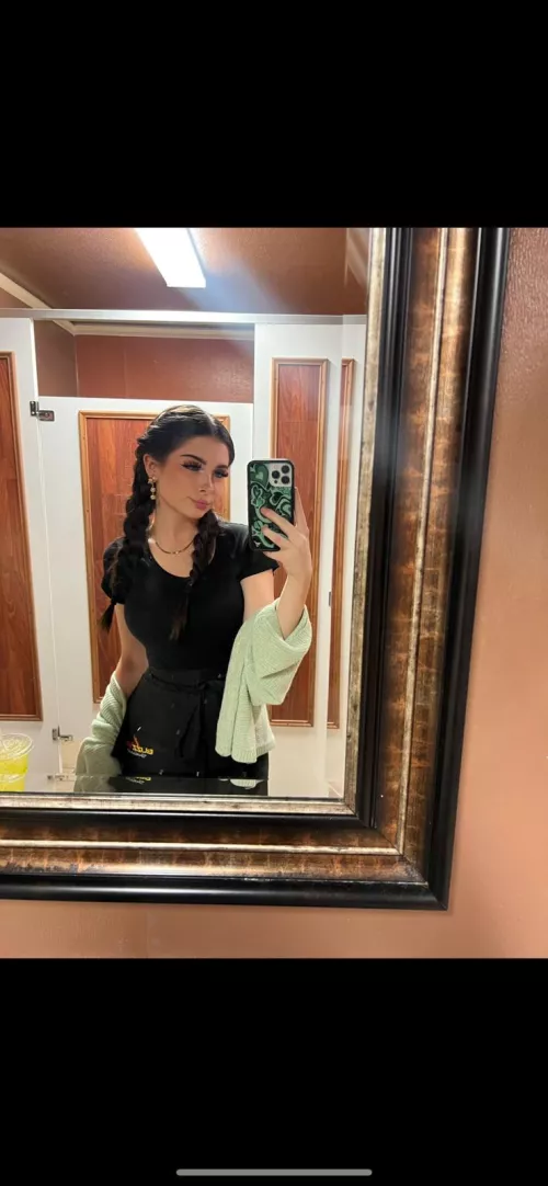 POV: I'm your waitress IUTR