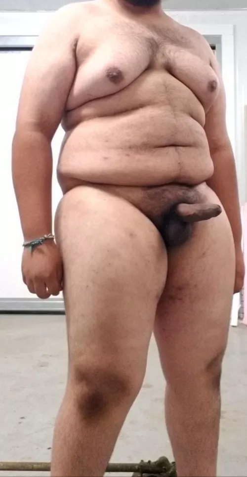 Showing my 19m chubby body