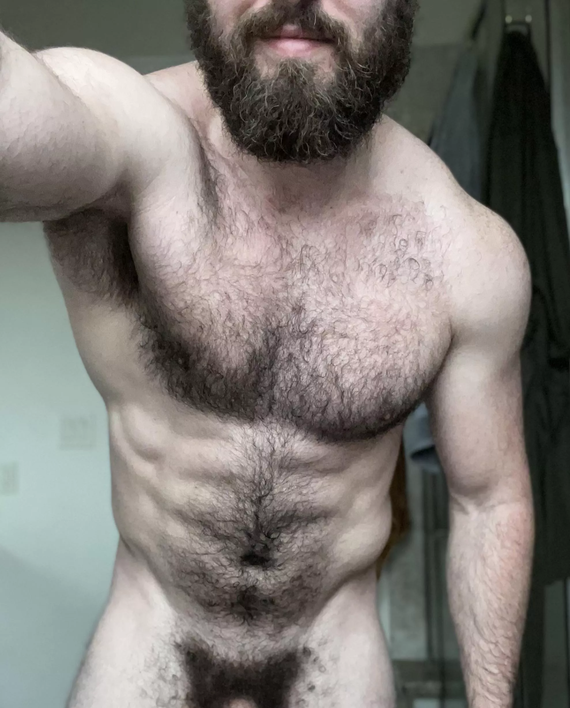 Sweaty bush to match the beard