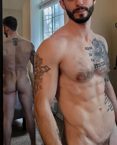 Teasing your imagination 😏🍑