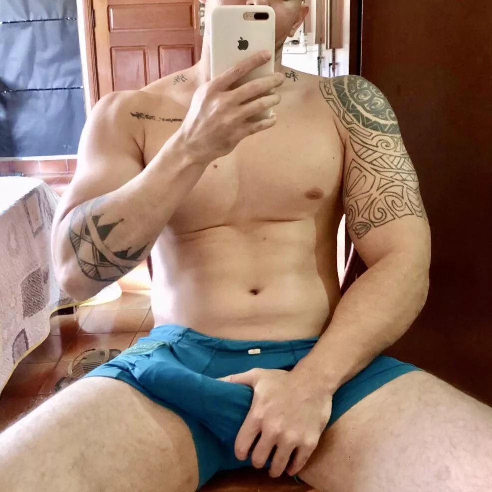 u know when u wake up horny babe?