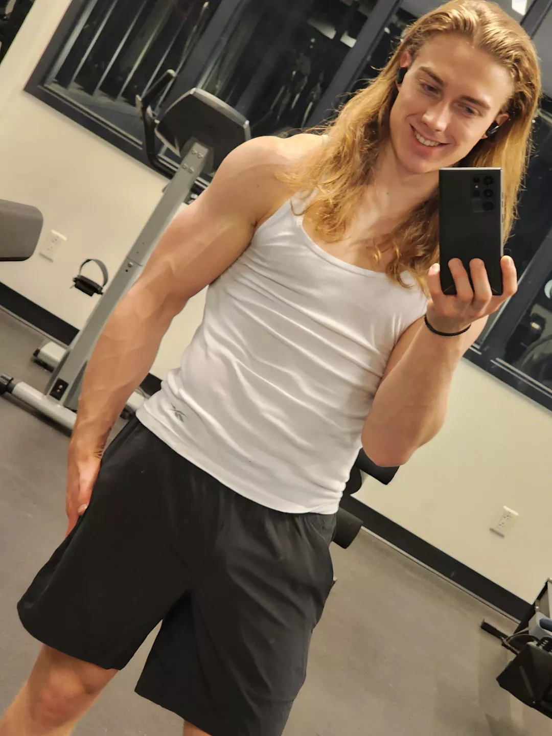 Unable to open jars... Say no more 😎