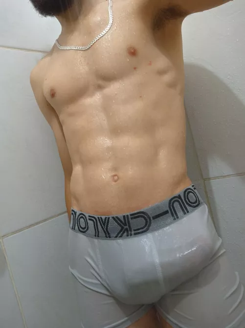 white underwear is not very convenient to wear on the beach