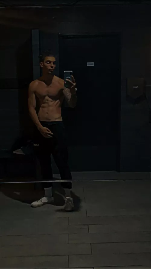 you already know i’(M) hiding a snake 👀🥰