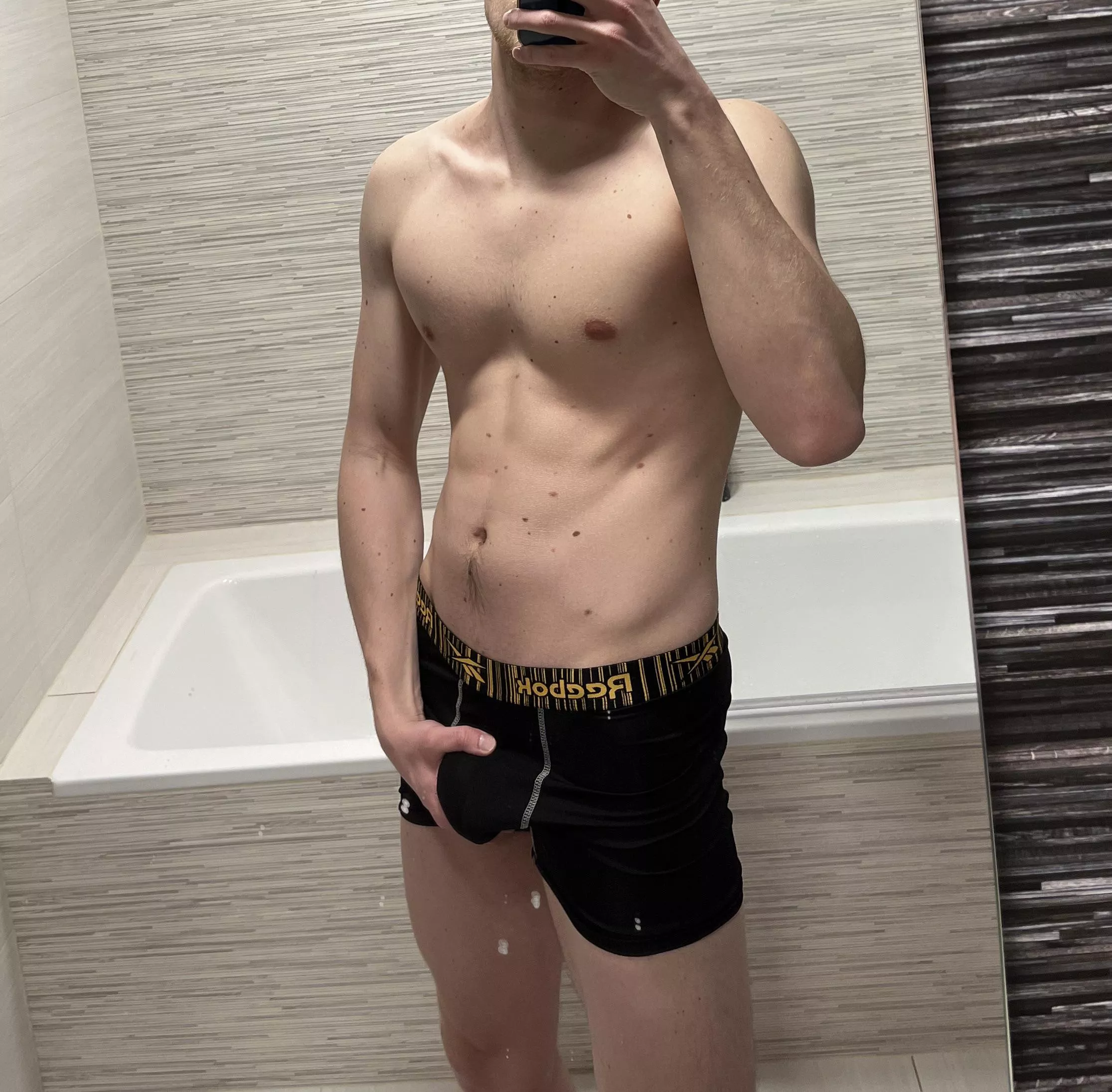 18 m hung fit boy. I need some really big cock. Hmu