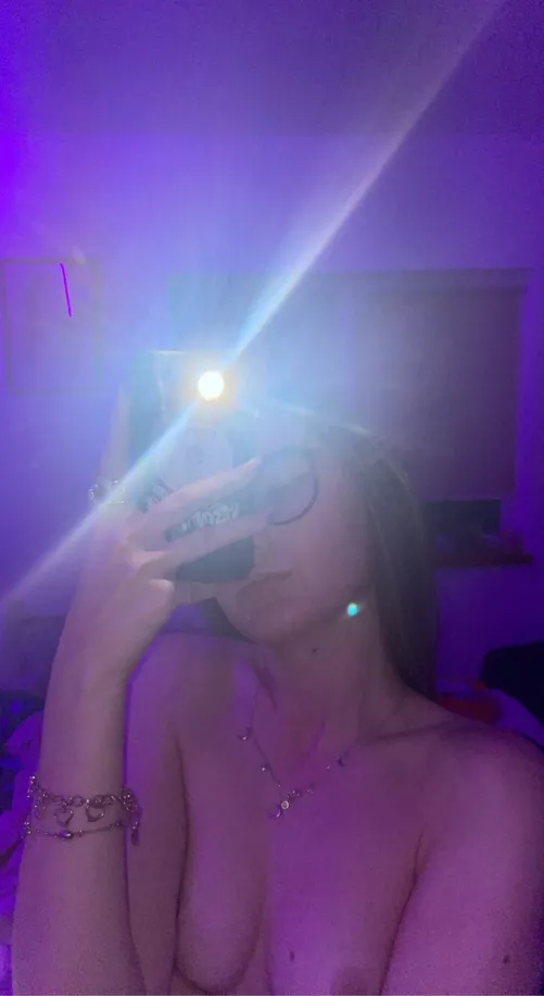 24[F4M]Bored Horny Snap:Ava1_26