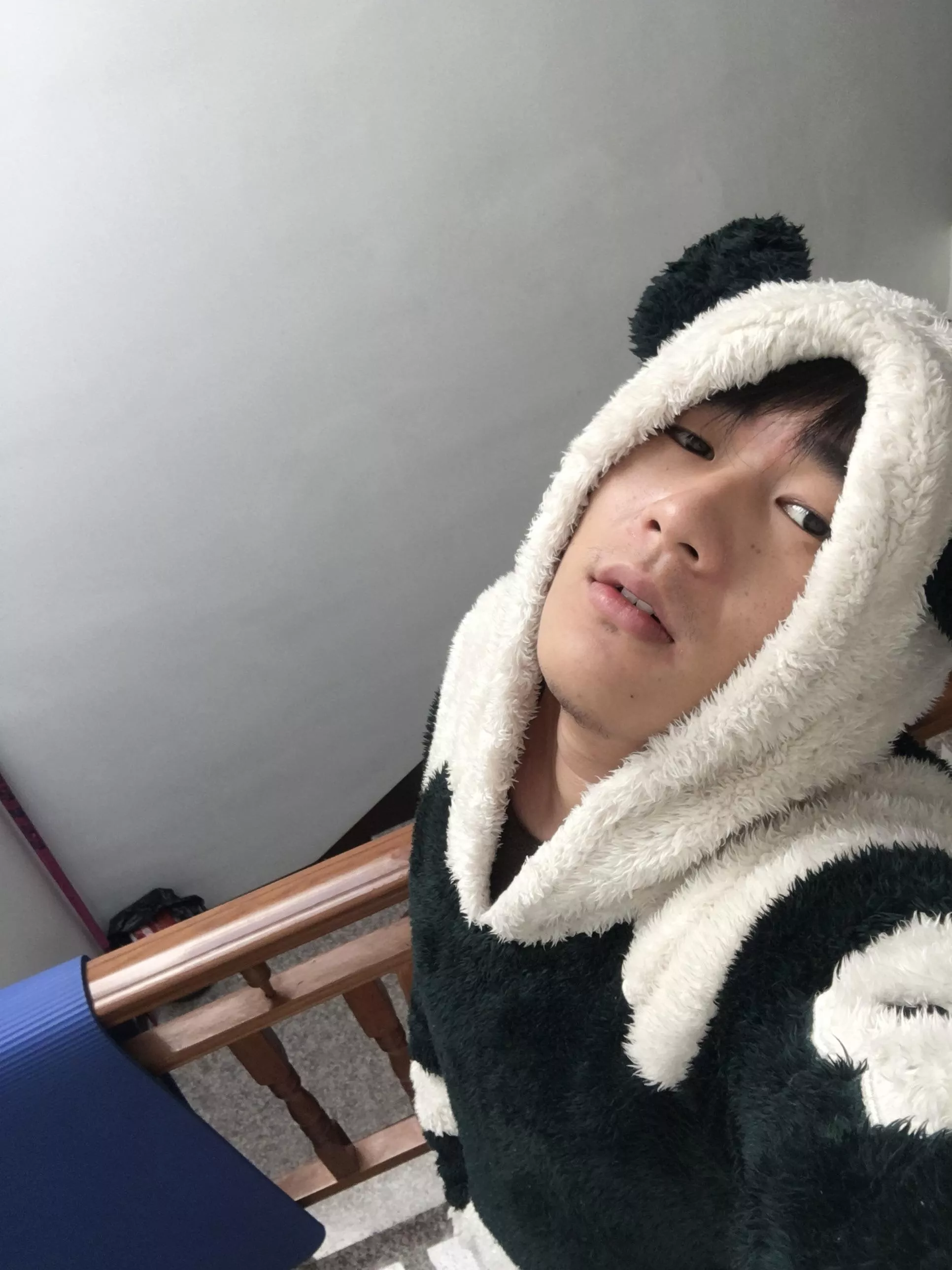 27 any cute hot bwc into long term. Sc:simonaichicai21