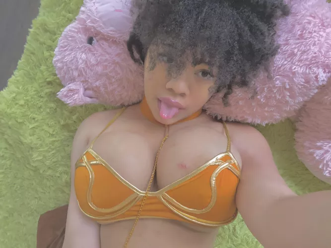 A slave for you to fuck😘