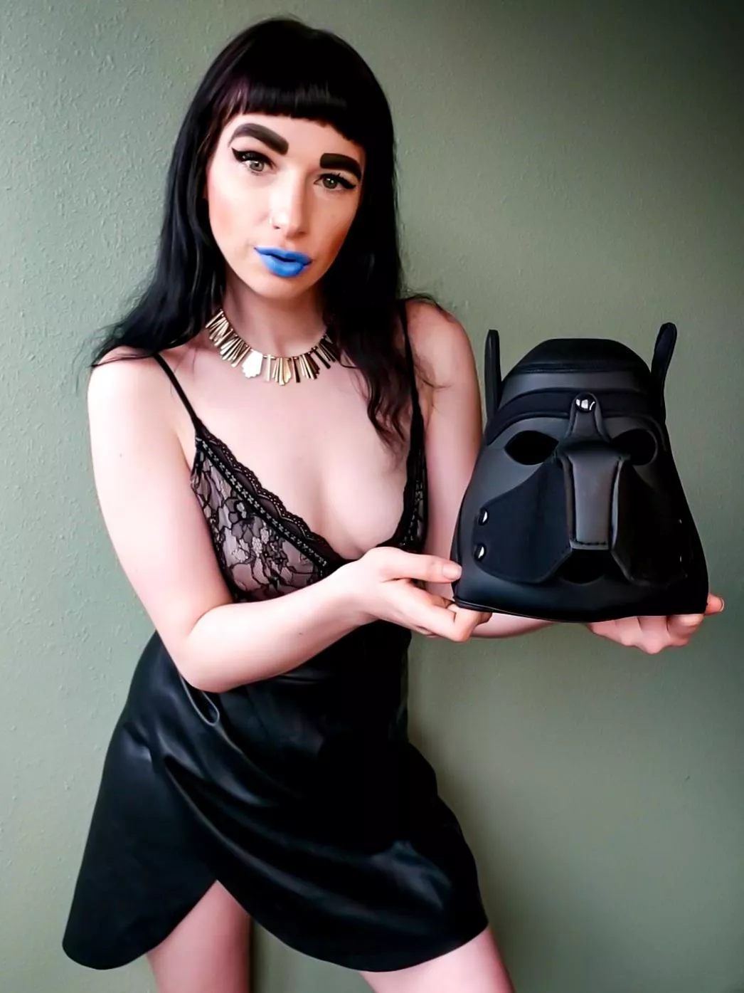 Beg for your treat like a good dog for your Mistress, puppy boy.