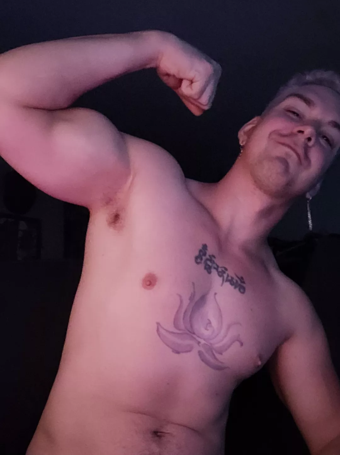 Bored and waiting for Honkai Star Rail to release 🚅💫