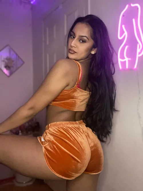 Come and take your time with my body