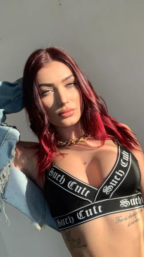 Do you like my bellybutton?