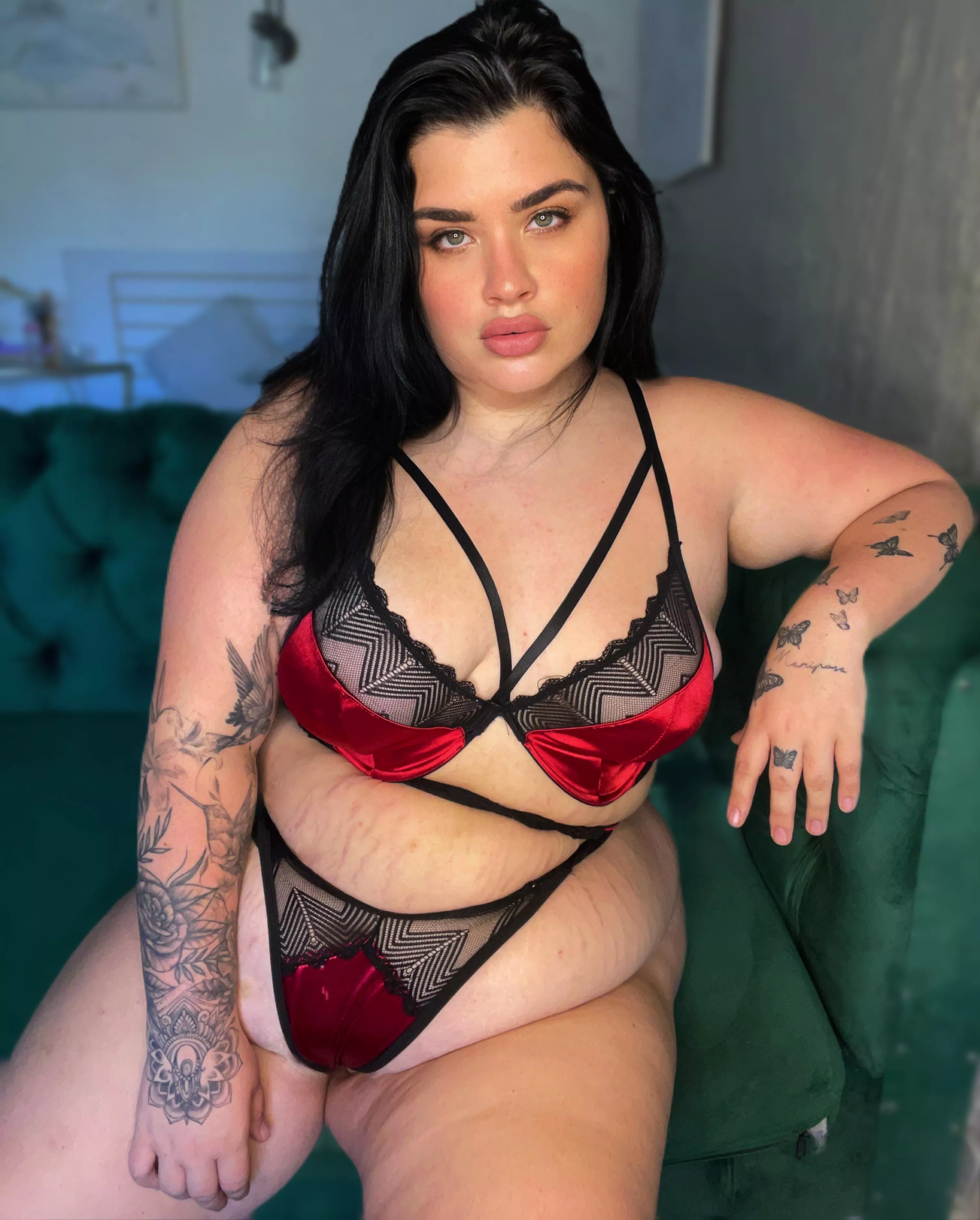 Do you like red on me? ❤️