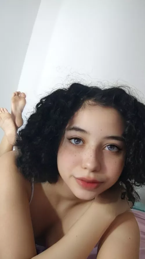 God.. What's up? Do you want me to do with you.. that with my socks on?