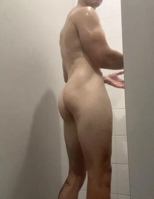 Hiya from the gym showers