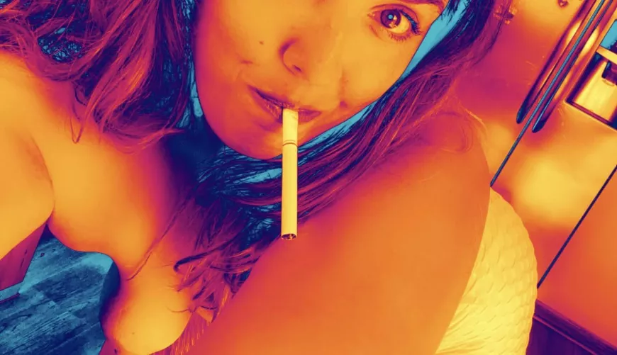 🐫 Hump day: it's all downhill from here! Thong Thursday to look forward too 👙