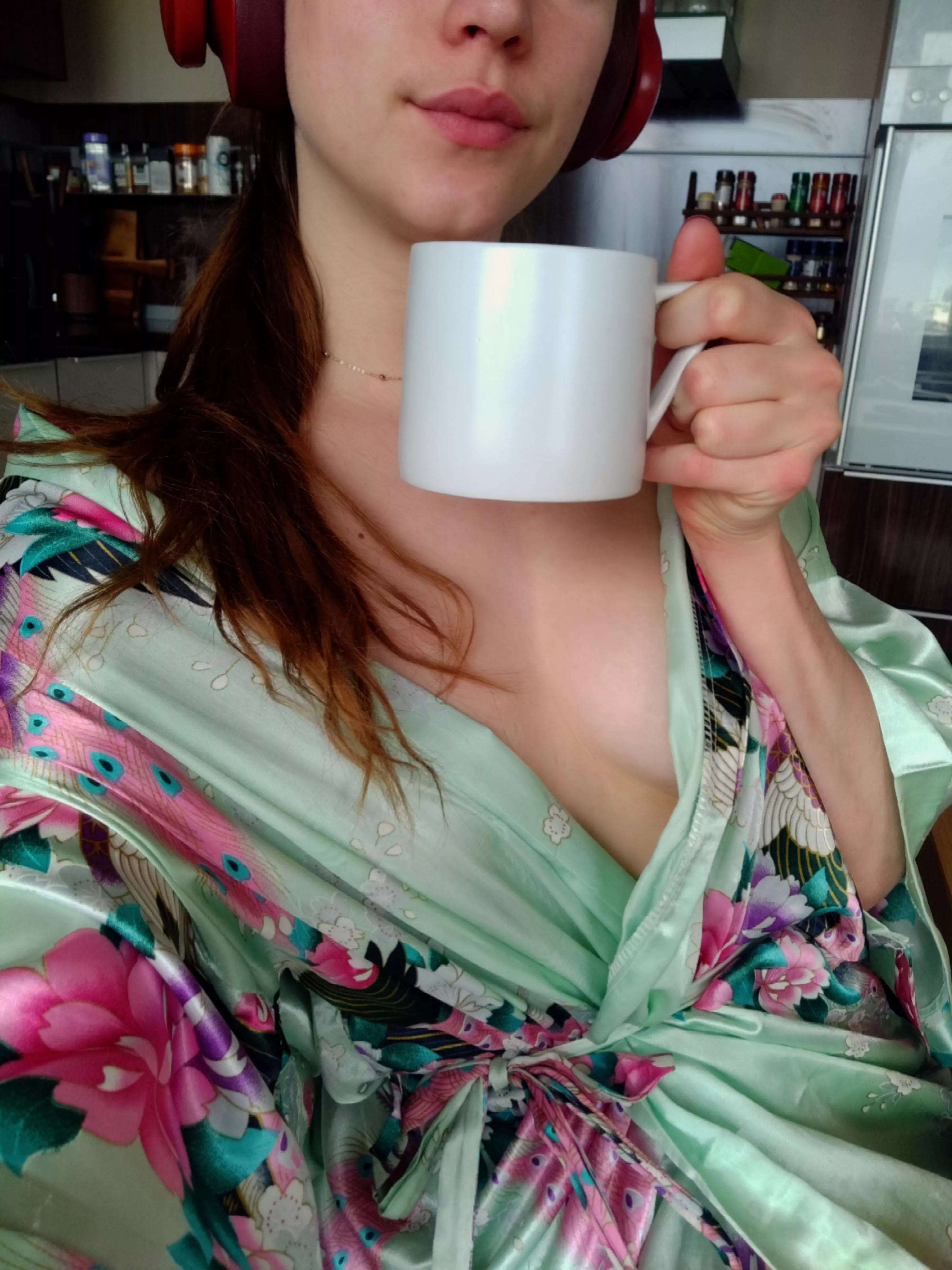 I always have a coffee before I get dressed 😋 [f]