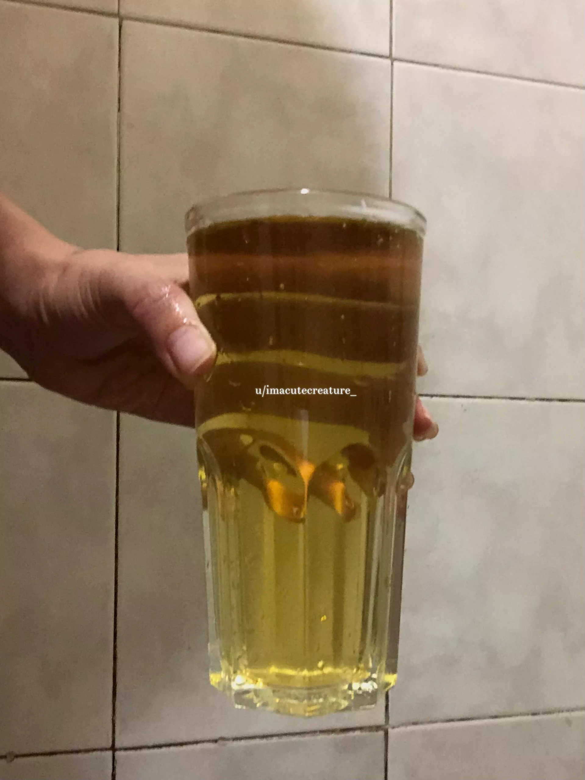 I made you some lemonade💛Would you like to drink?😏