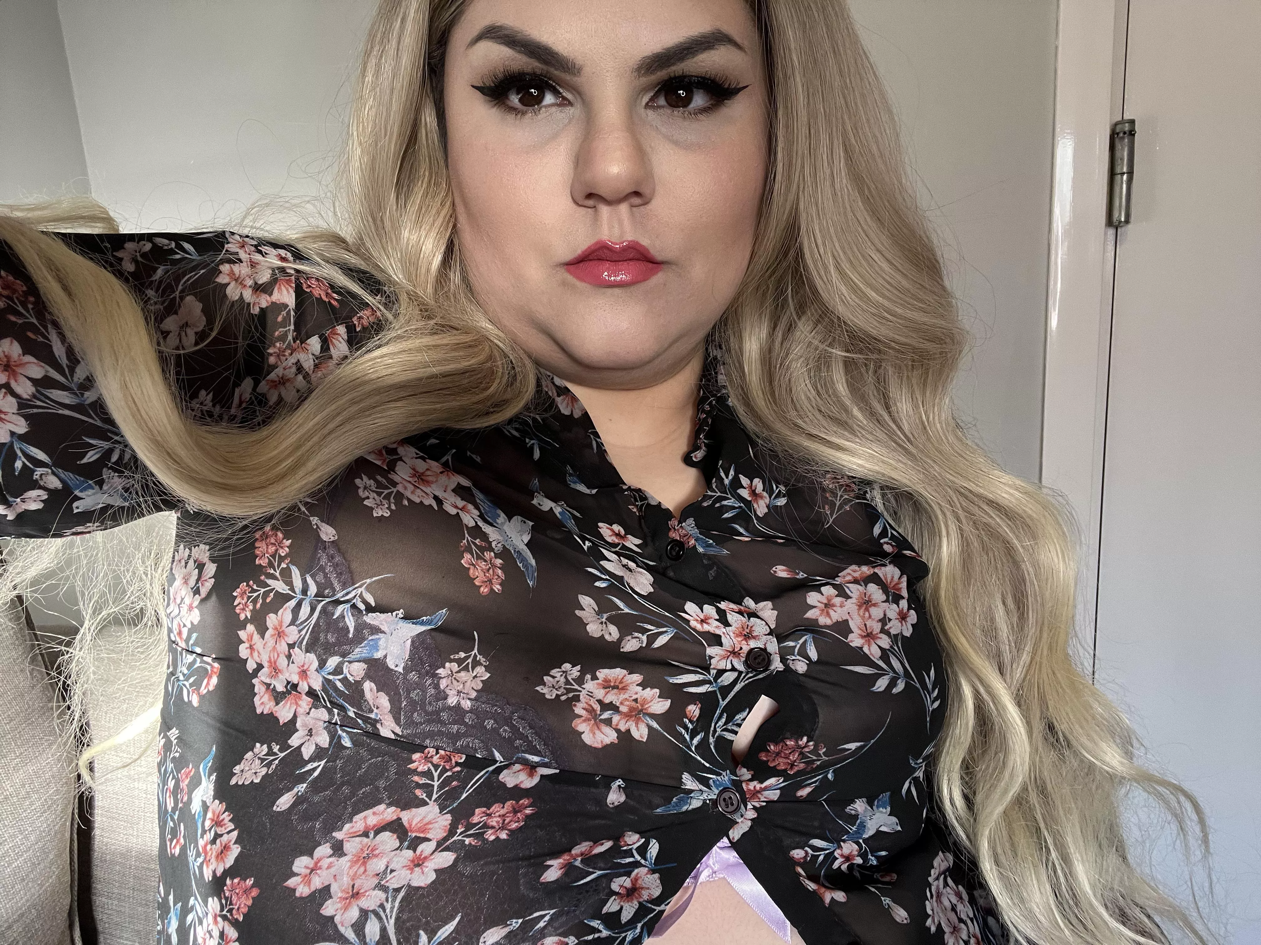 Just discovered how cute lipgloss is