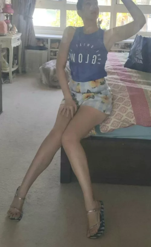 Loooong legs are the only legs