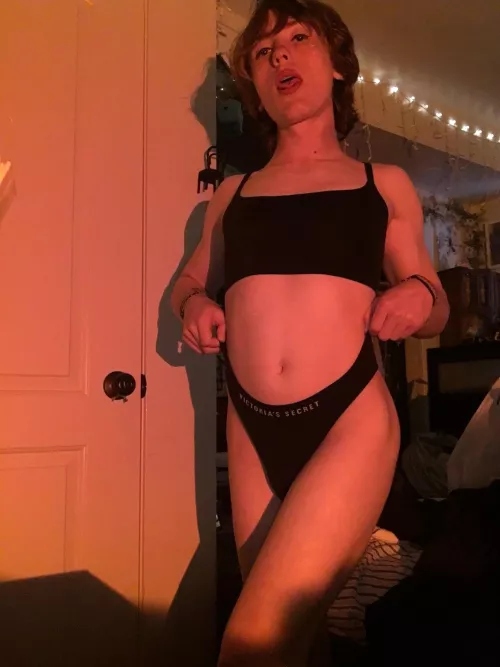 My name isn’t Victoria but I definitely have a secret 🤭