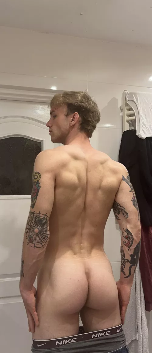 Need a hug from behind for a sec