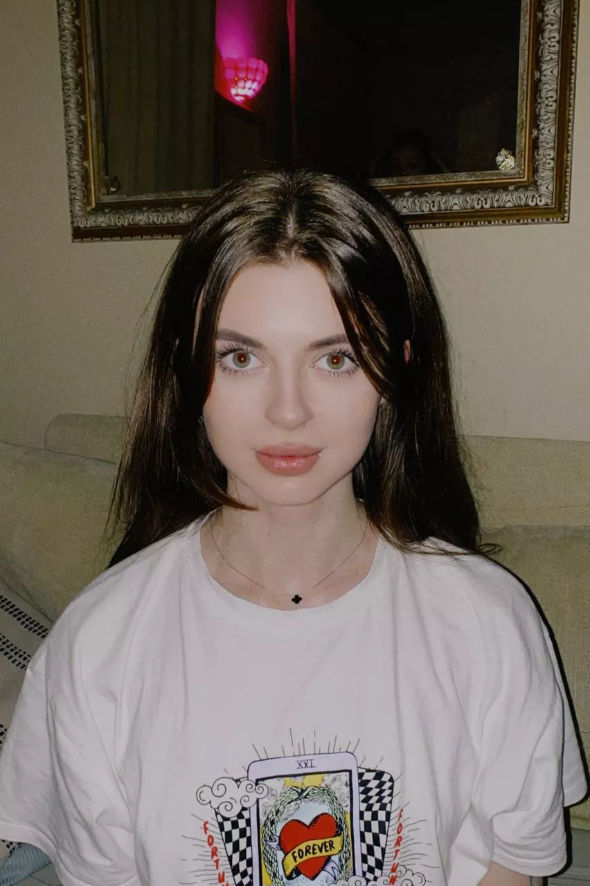 Pale mystery girl inside me