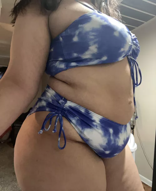 Pool sex? ❤️‍🔥