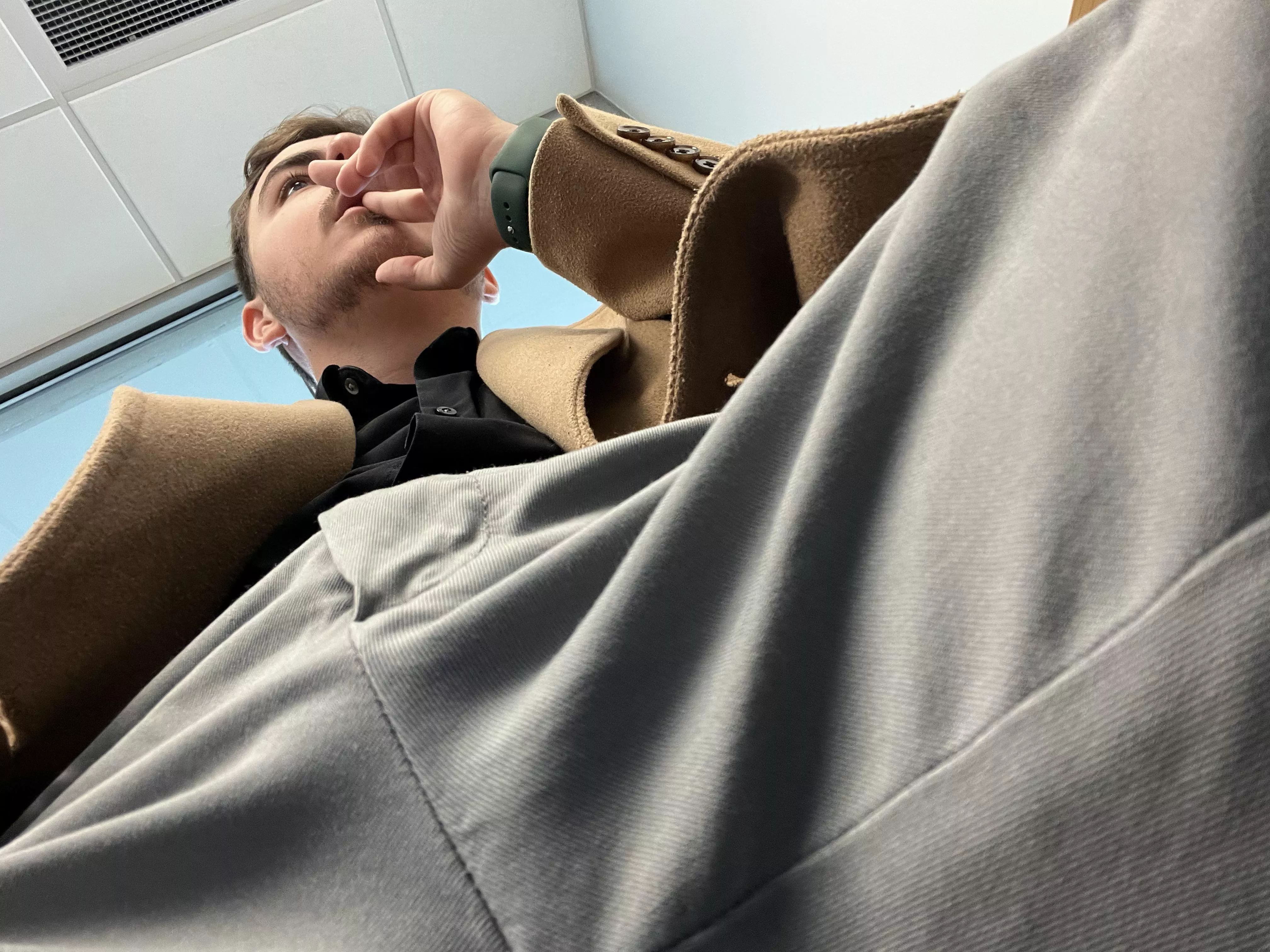 POV: you’re under my desk at work 😜 [23]