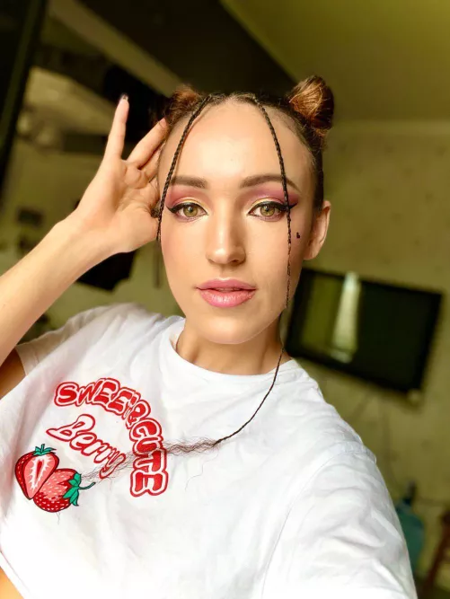 🌻 Seeking someone who can make me feel loved, cherished, and respected for who I am - could it be you?