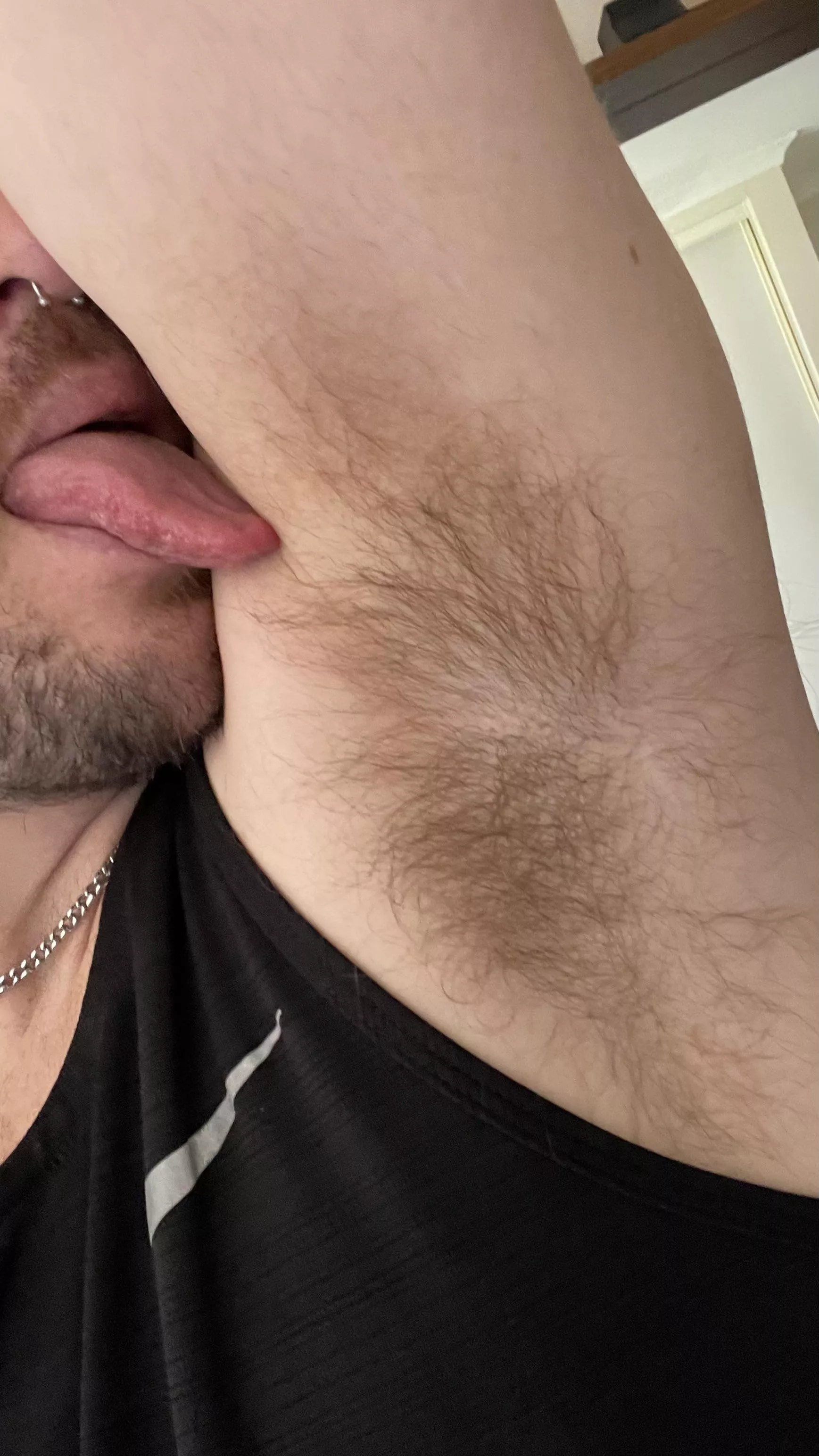 Smells and tastes musky - win win