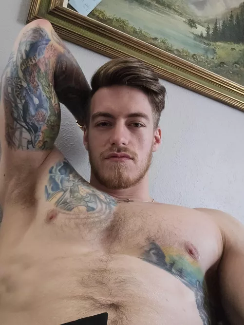 Sniff then breathe deeply. Good boy 😼