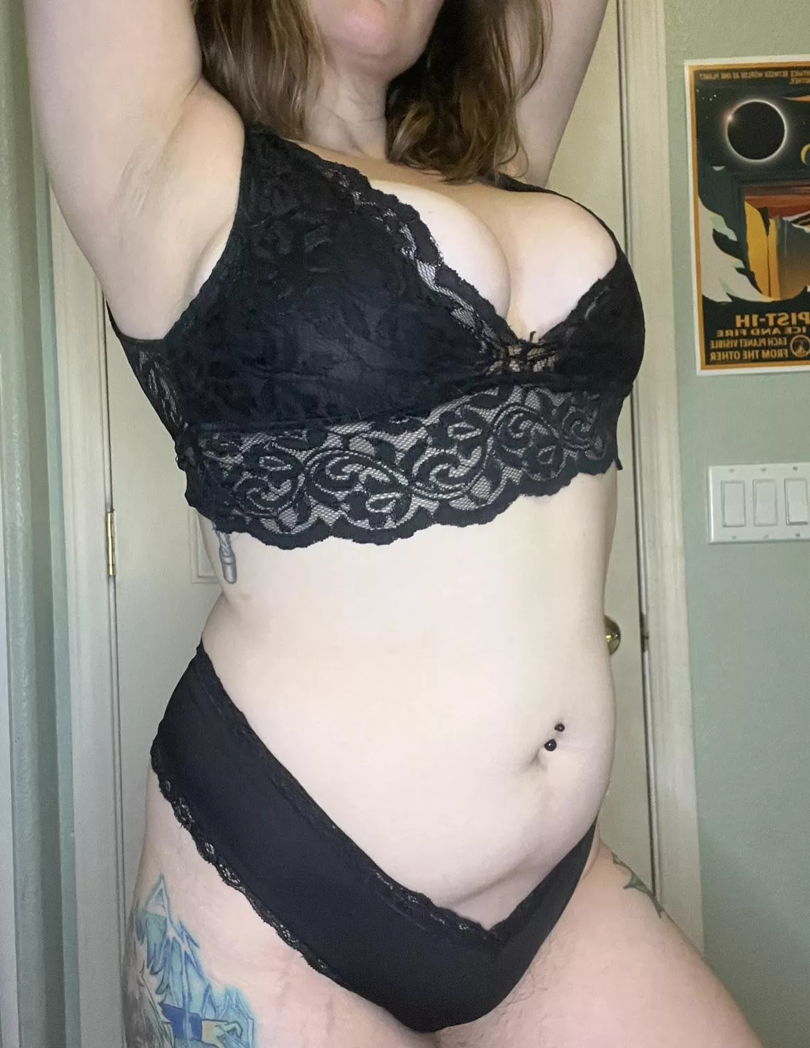 Squishy body with DD tits in Black lace lingerie!