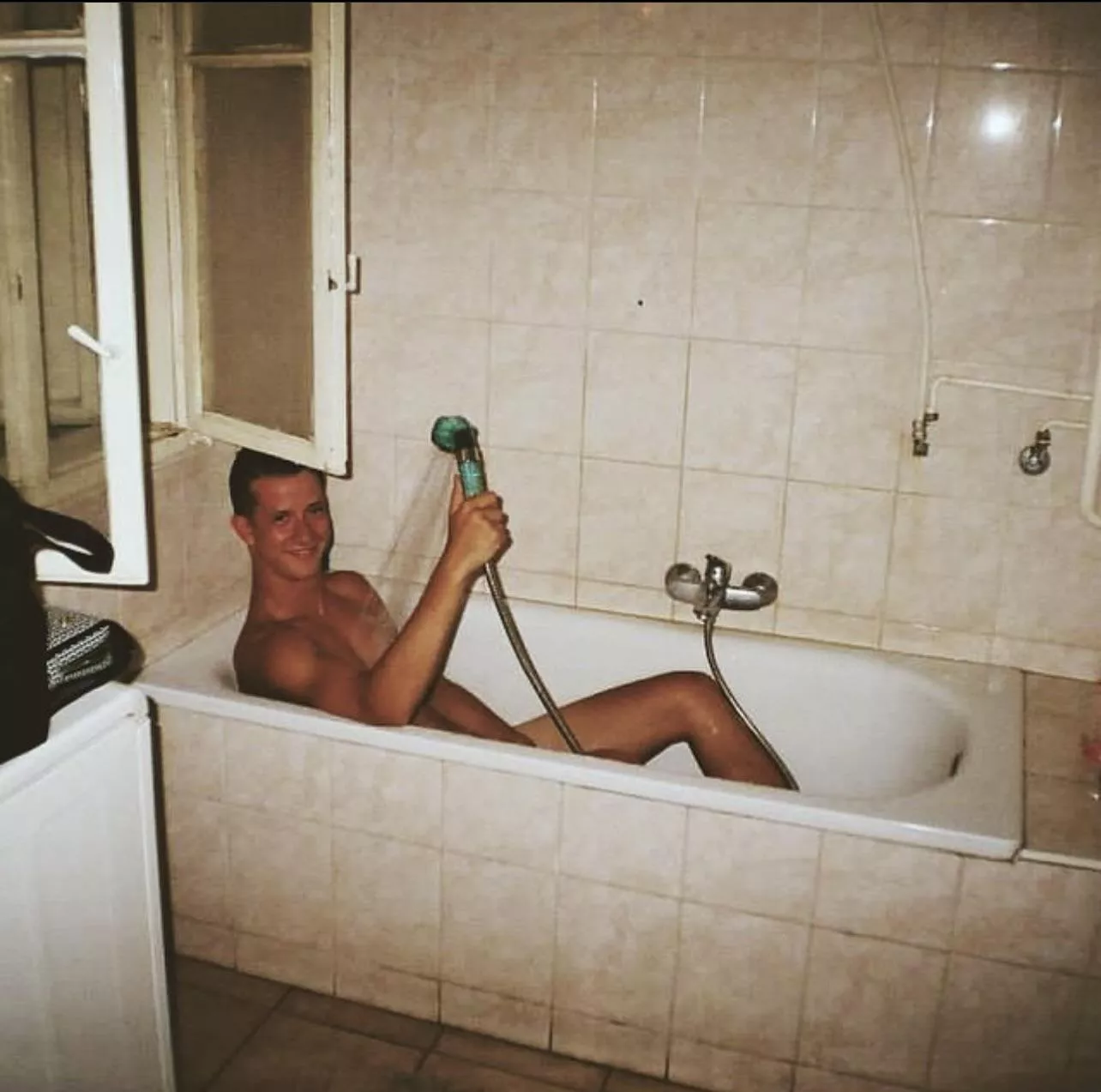 Think he might need a hand