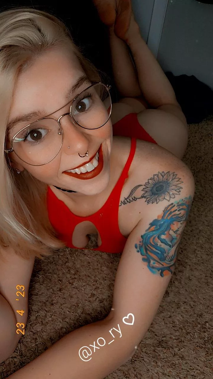 we can just lay around all day 🤓