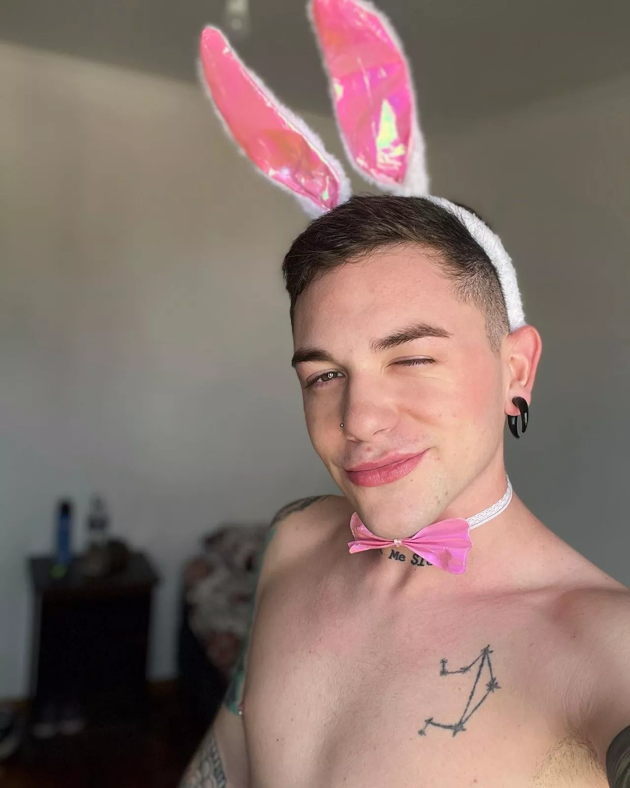 We can play all night long. (23)