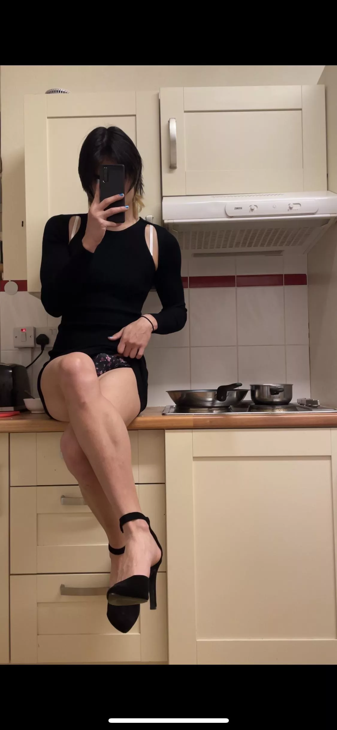 When your dress rides up during date night👀🤭