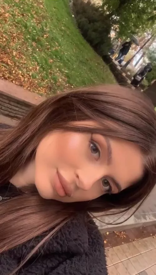 Your face and my pussy should French kiss