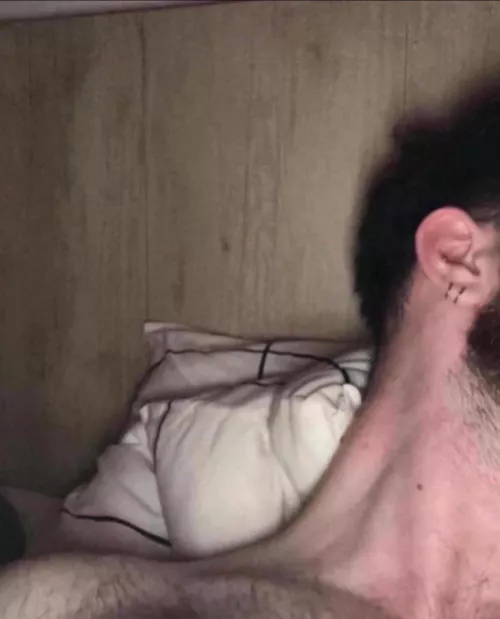 21 romanian stud (hairy+ hung+) hmu rares.sebastian (text me when adding !! )