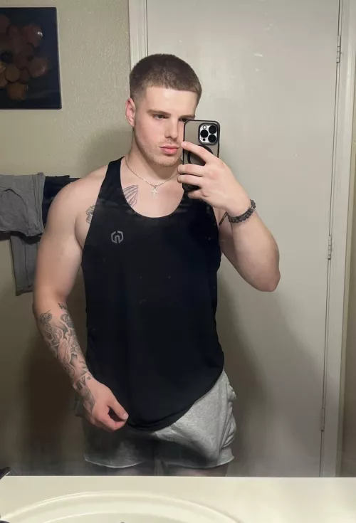 (22) are you into Italian men?